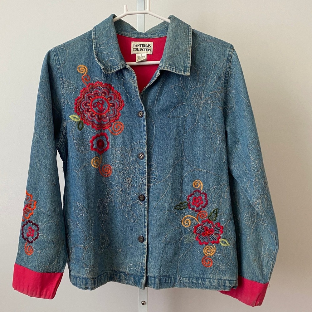 VTG Tantrums Collection S Denim Jacket Embroidered Floral Boho Button Shirt‎